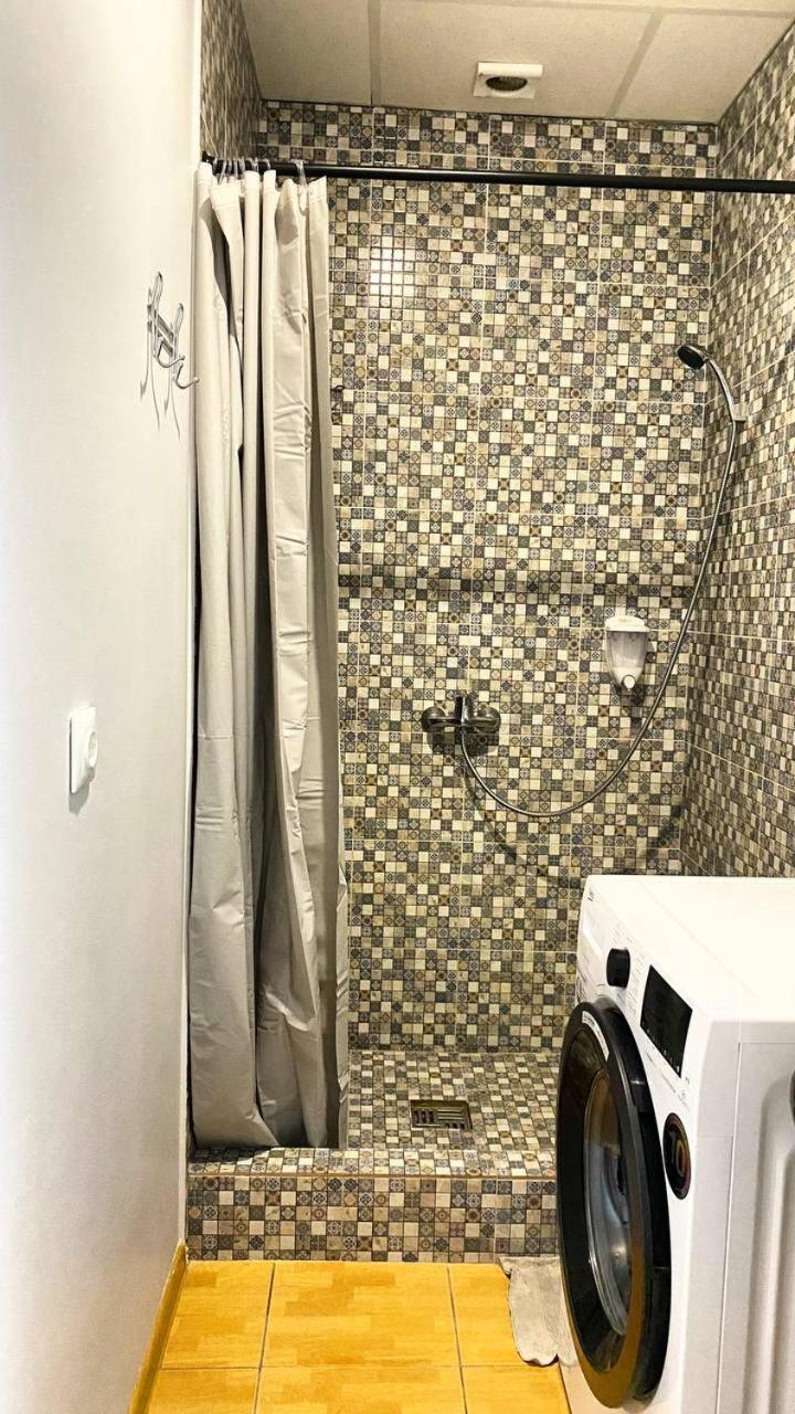 Uneed Rooms M1 Kiew Exterior foto